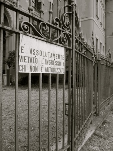 jennifer allison, black and white gate of Milan